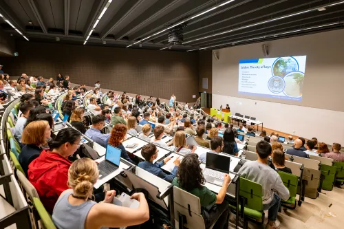 University lecture in Leiden
